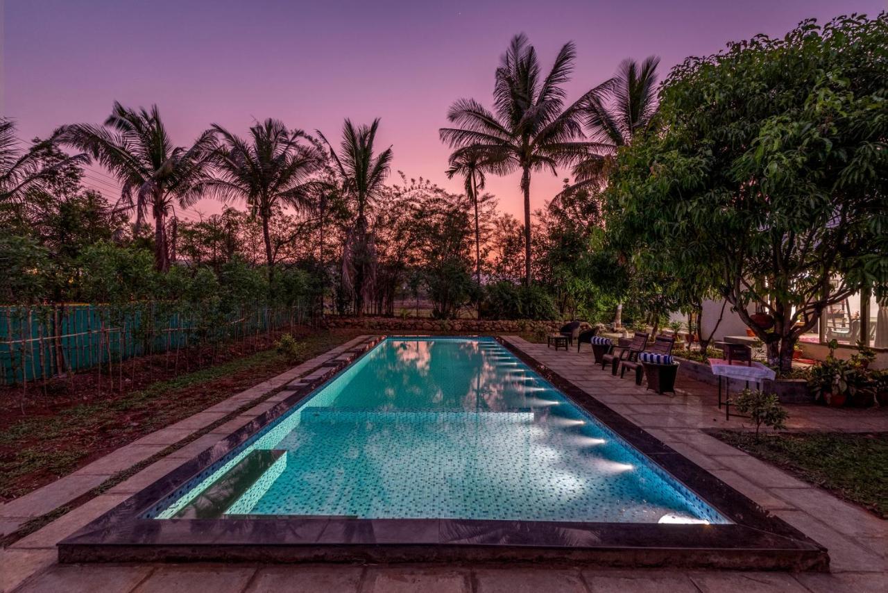 Saffronstays Lakeview Nivara - Farm Stay Villa With Private Pool Near Púna Exteriér fotografie