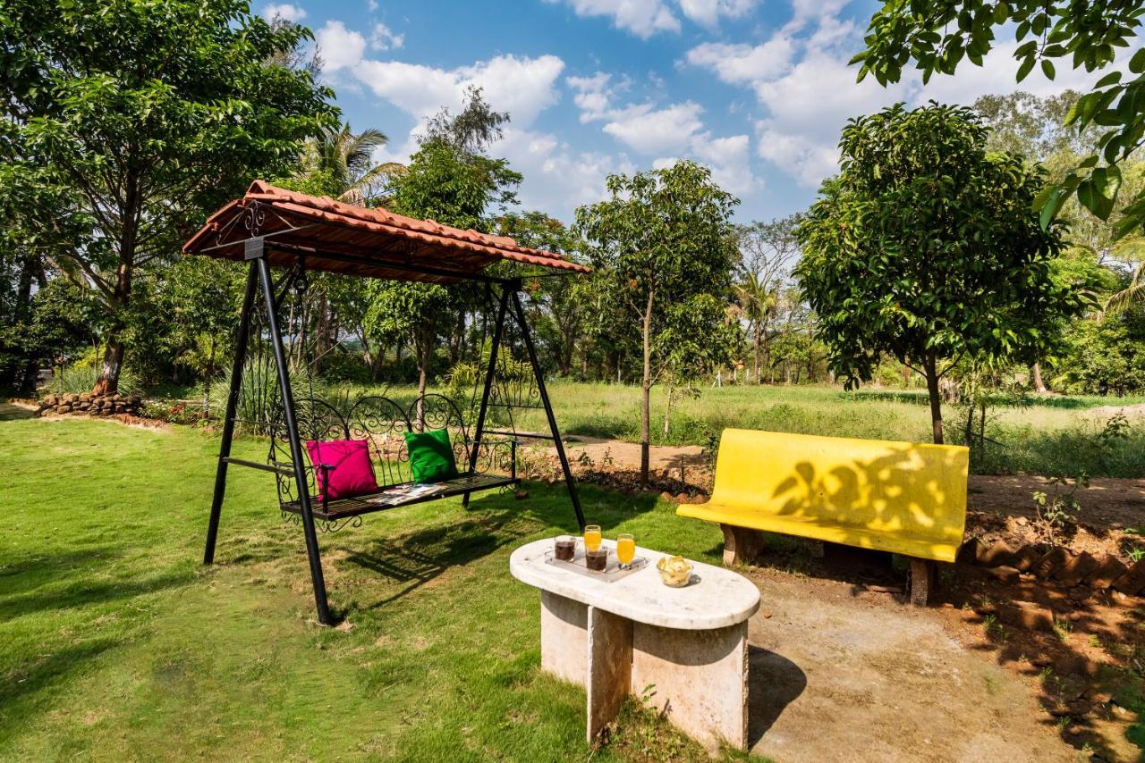 Saffronstays Lakeview Nivara - Farm Stay Villa With Private Pool Near Púna Exteriér fotografie