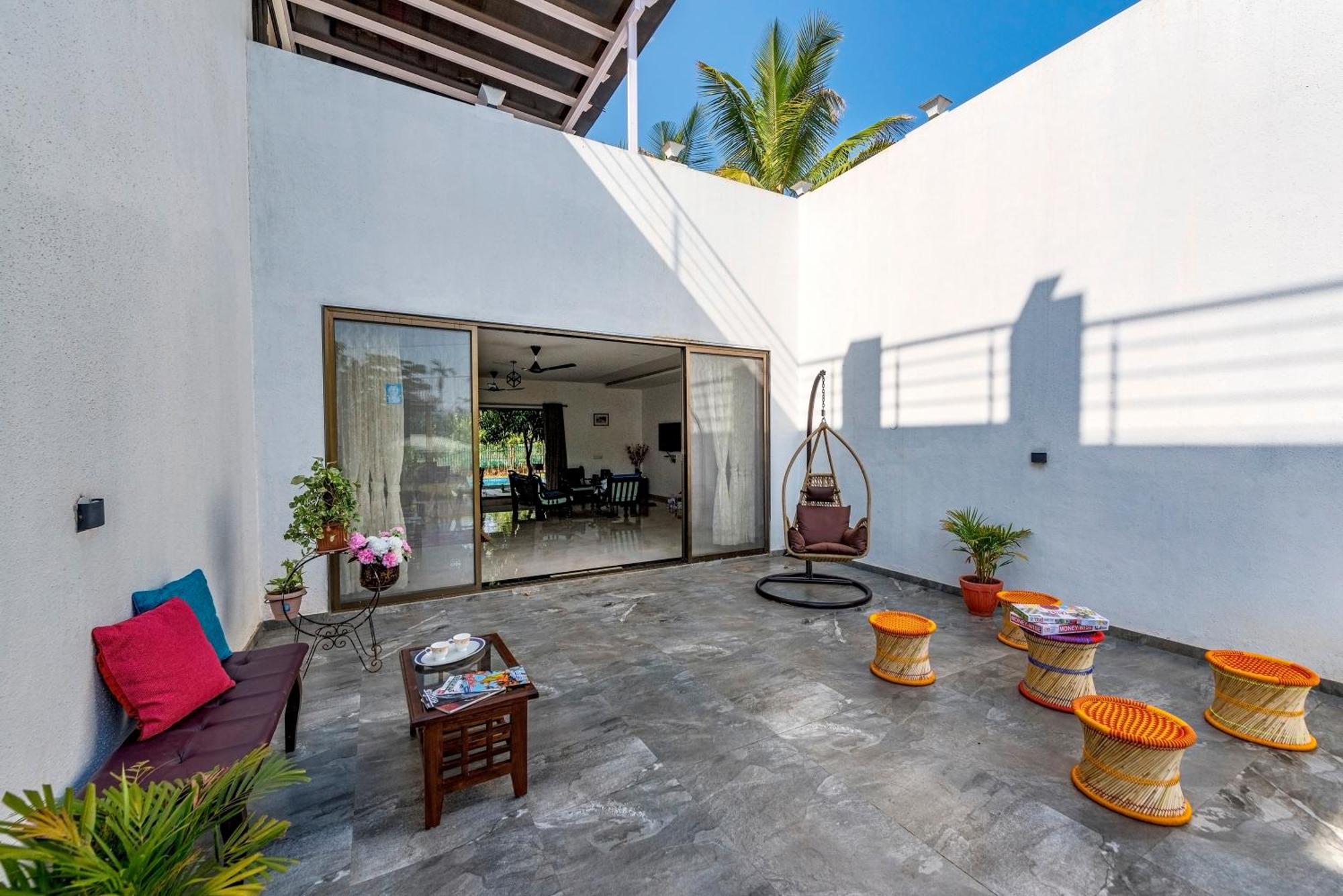 Saffronstays Lakeview Nivara - Farm Stay Villa With Private Pool Near Púna Exteriér fotografie