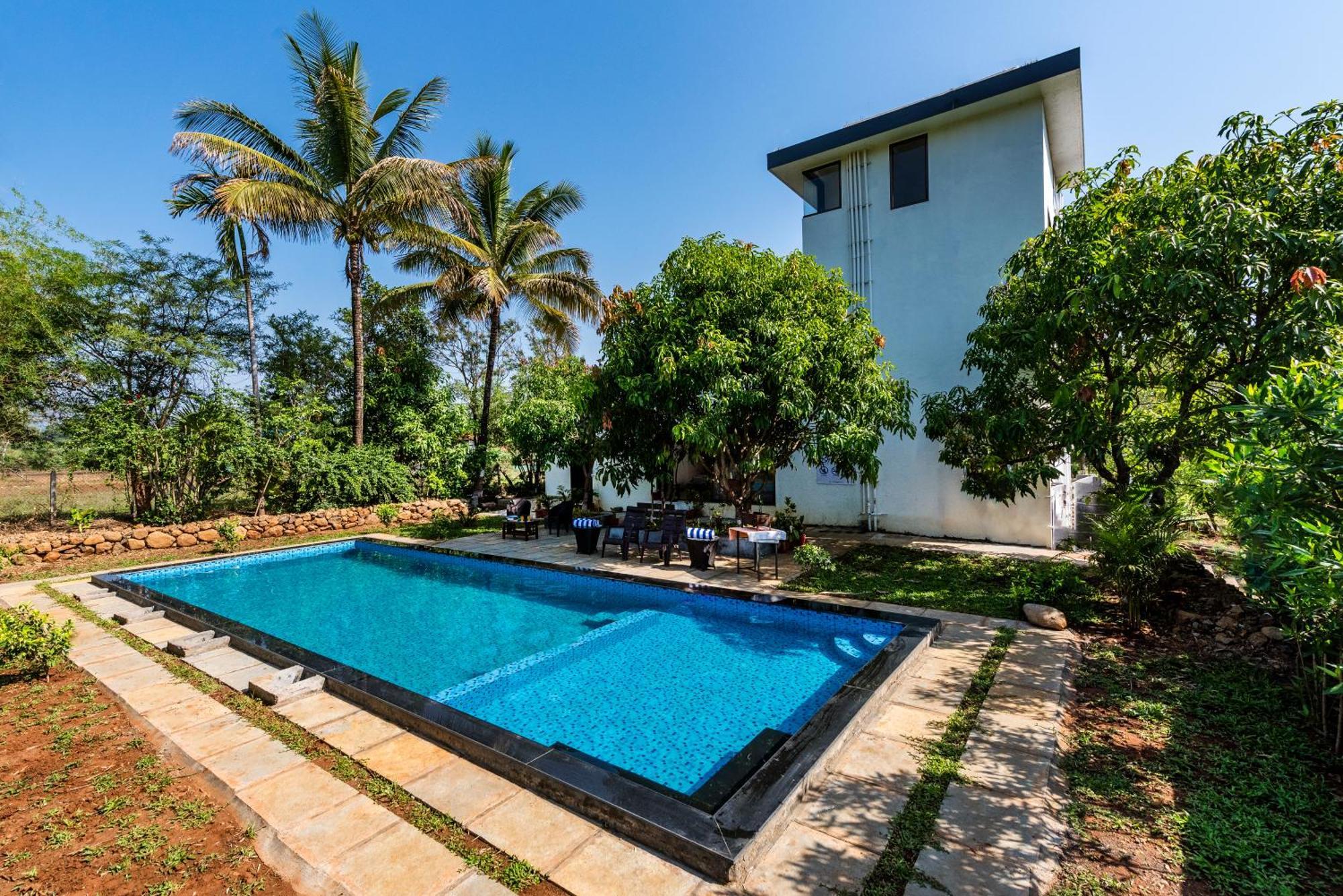 Saffronstays Lakeview Nivara - Farm Stay Villa With Private Pool Near Púna Exteriér fotografie